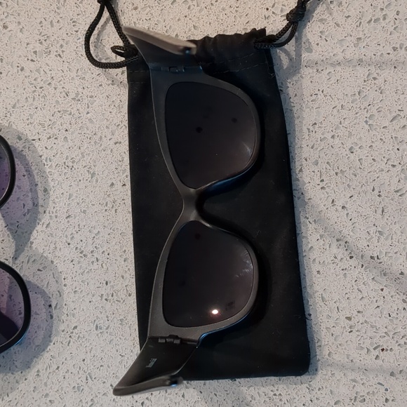 Menton Ezil Sunglasses 😎 - Picture 6 of 8